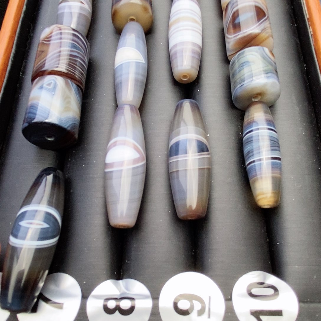 合金颈饰玛瑙/玉髓坑****咪