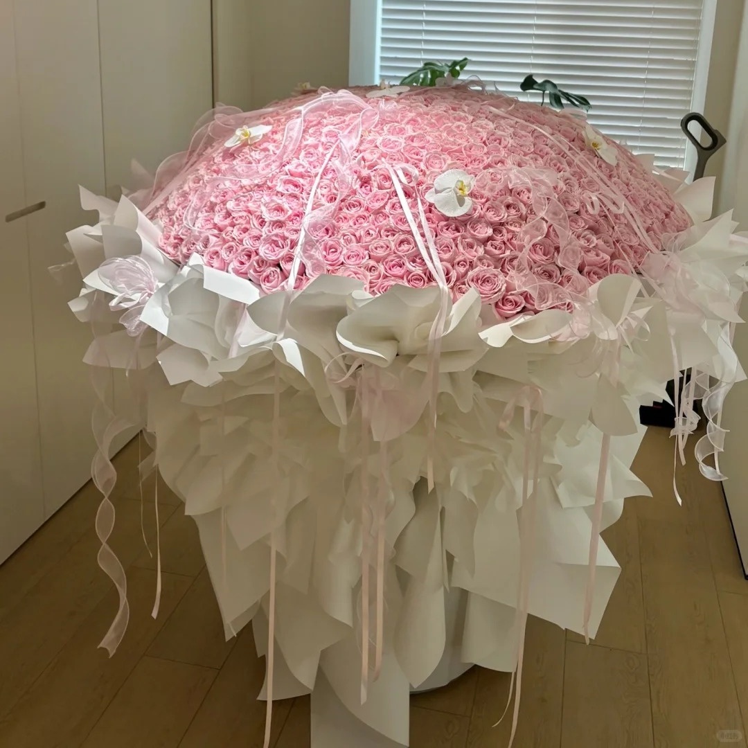 999朵粉玫瑰巨型花束鲜花速递全国同城配送男女朋友生日求婚礼物