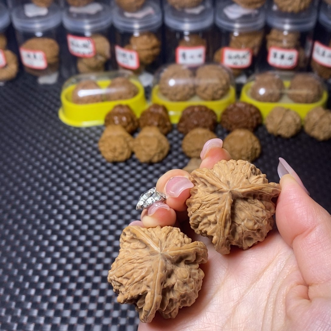 文玩核桃吊坠全品盘山