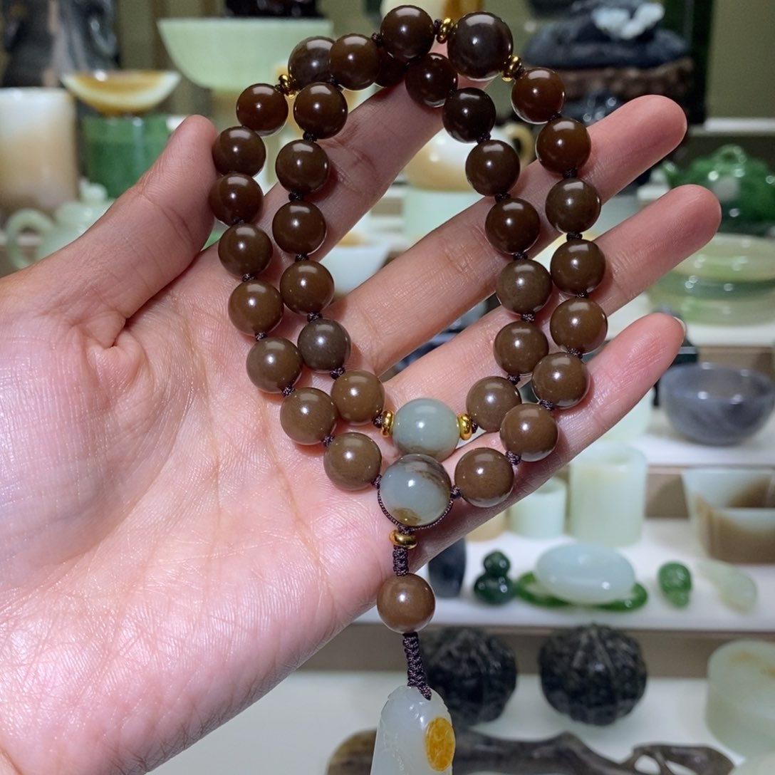 和田玉把件未镶嵌王*全糖手持