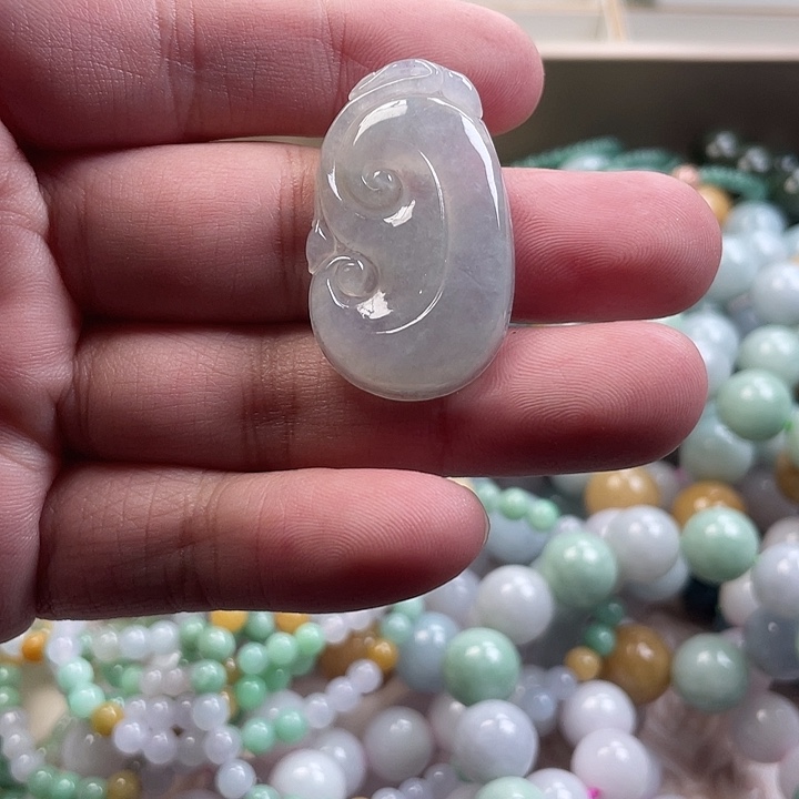 翡翠未镶嵌颈饰333