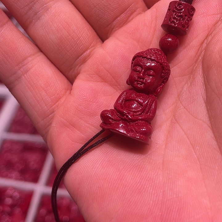 天然辰砂宝宝佛吊坠