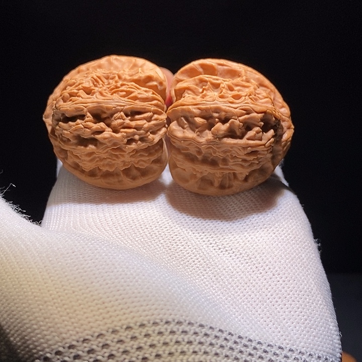 吊坠文玩核桃40三角白