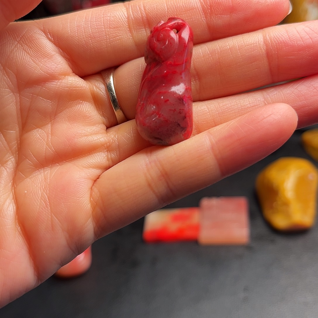 昌化石其他鸡血石挂件特惠