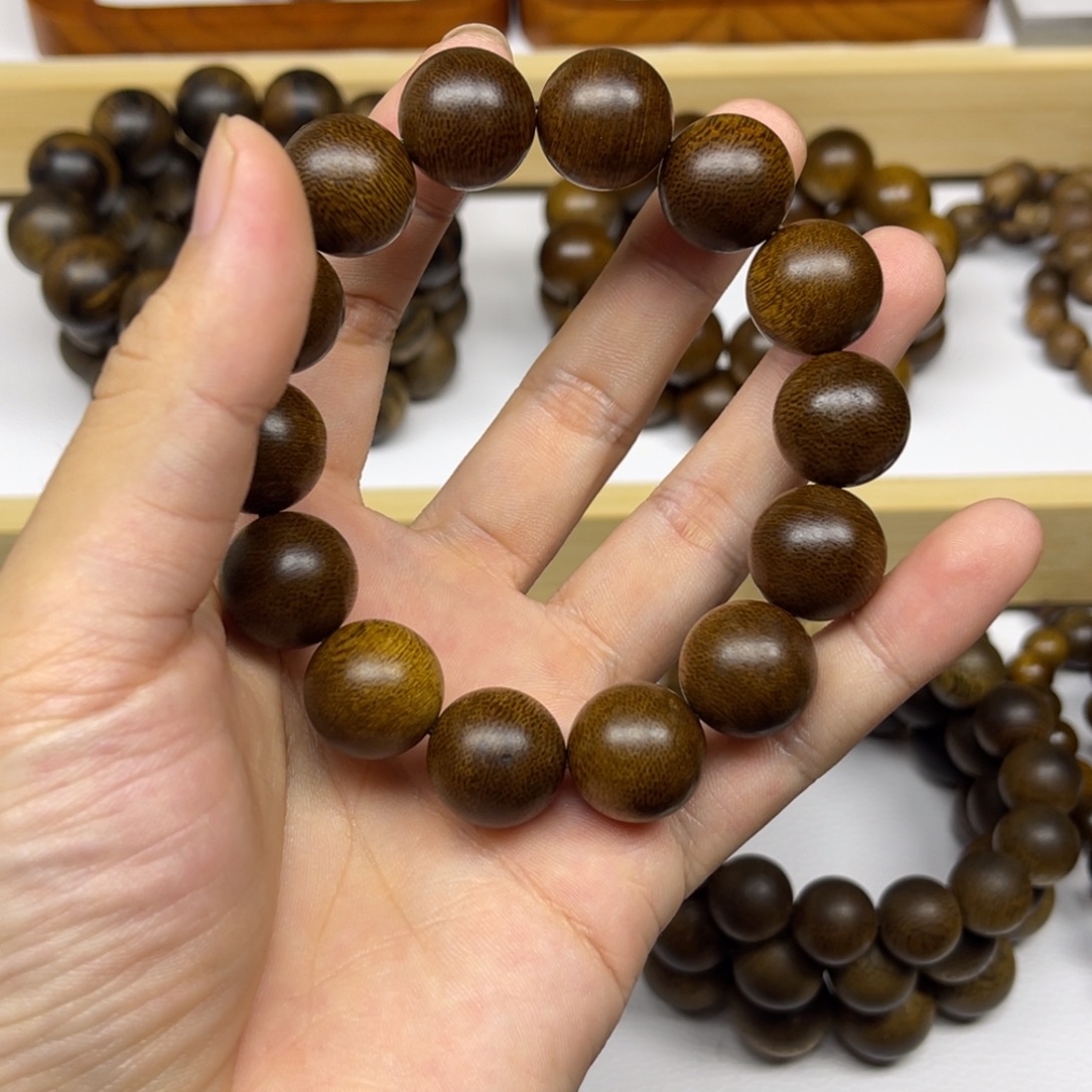 民***歌沉香手串越南芽庄黄棋楠1.6