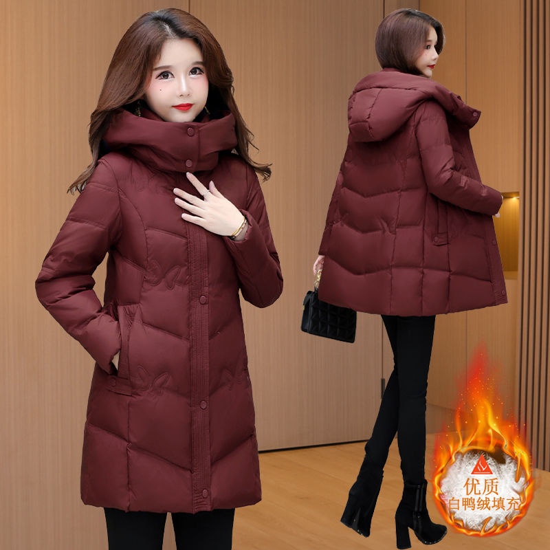 九江平湖羽绒服女2025新品牌妈妈今年流行爆款气质漂亮中长外套冬