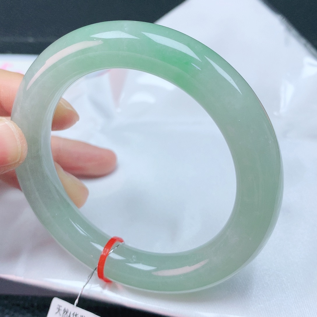 翡翠手镯未镶嵌55胖