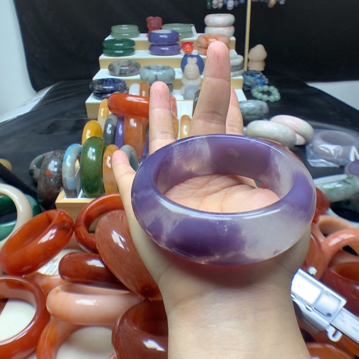 未镶嵌手镯石英质玉如*