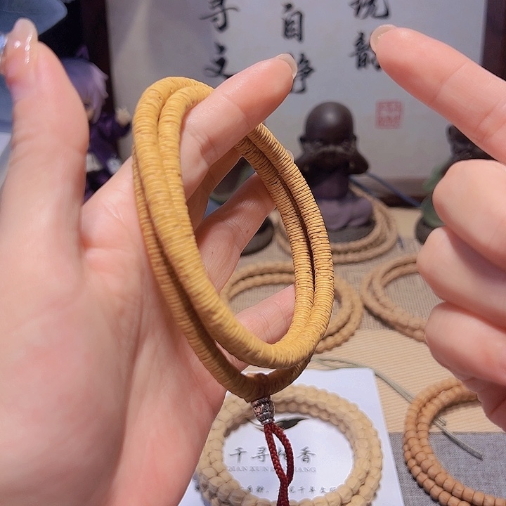 米***张吊坠柏香籽/百香籽