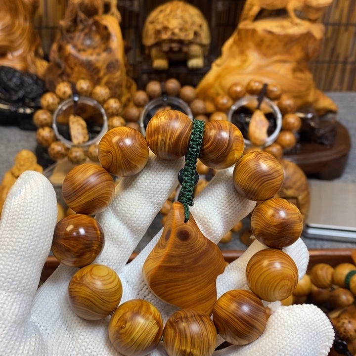 柏木满****客太行崖柏2.0陈化板根黑骨龙胆闪电