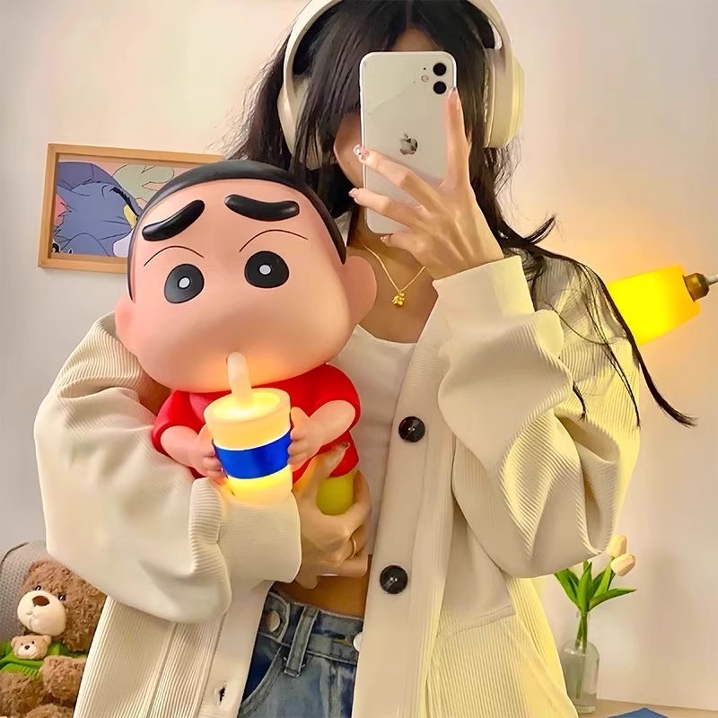 现货 可可爱爱 发光蜡笔小新 杯子可发光 手办摆件
