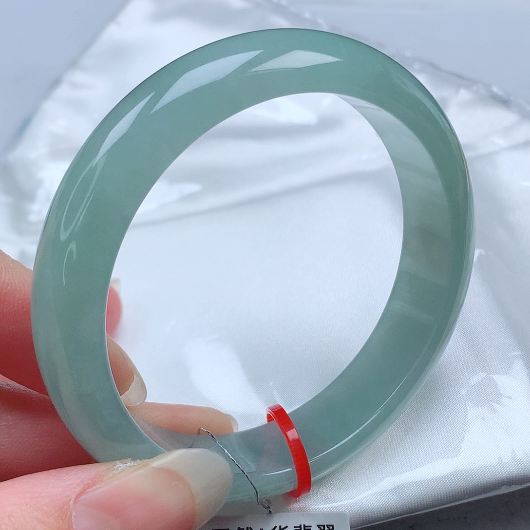 翡翠手镯未镶嵌56+圈