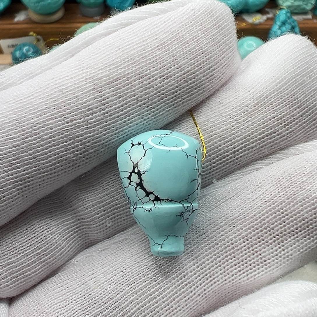 绿松石配饰未镶嵌