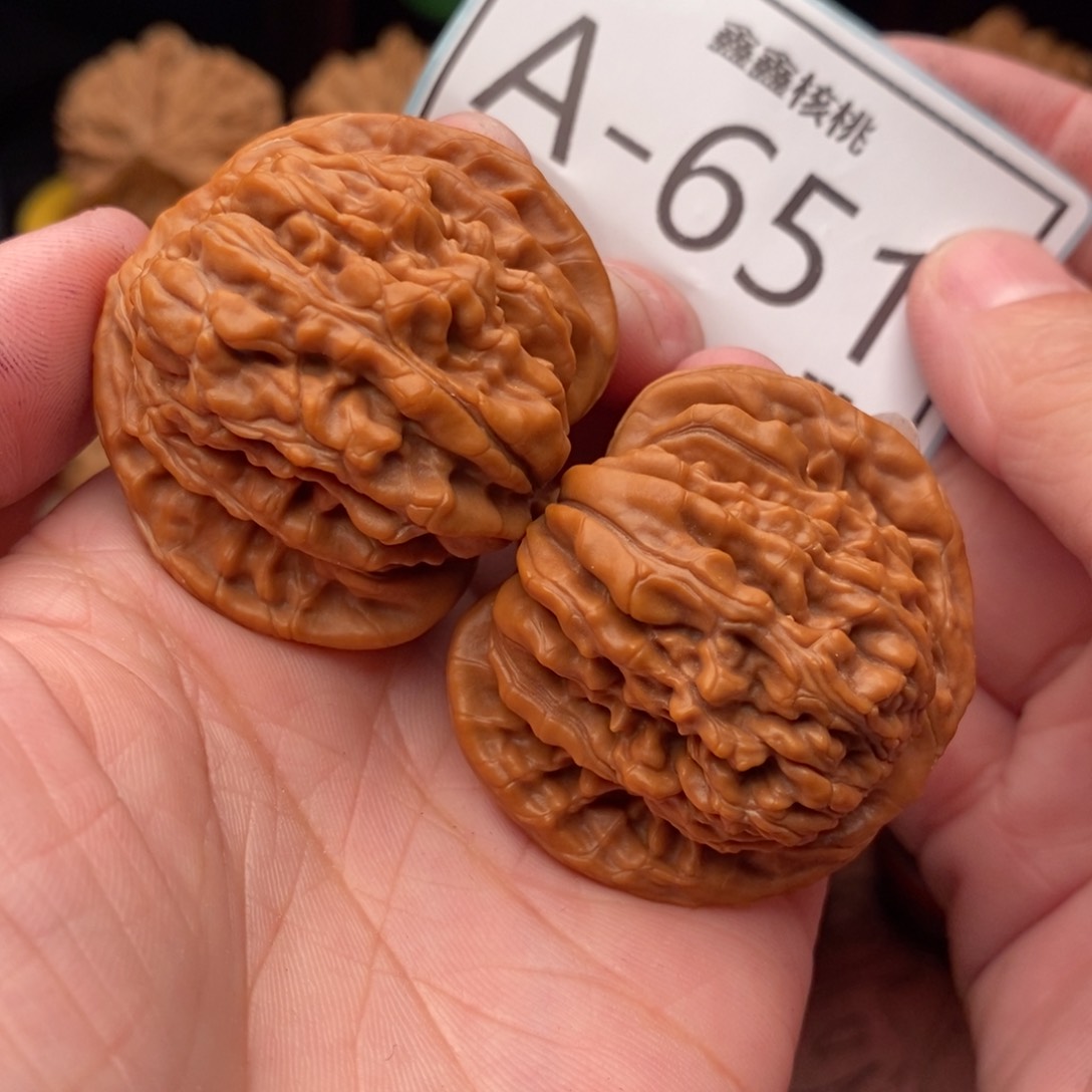 文玩核桃把件汉高楼42