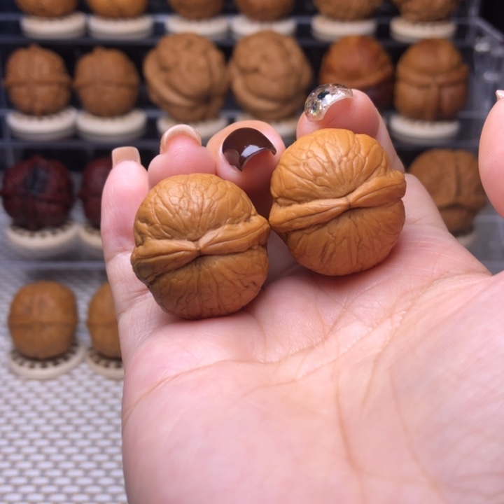 文玩核桃把件4号蛇皮球27尺