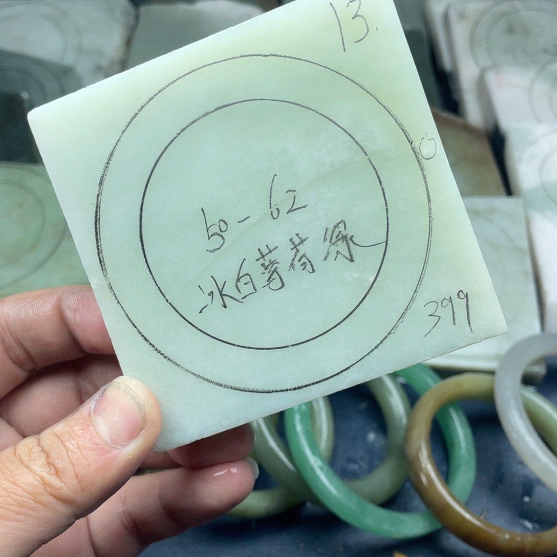 .***。定制和田玉定制手镯