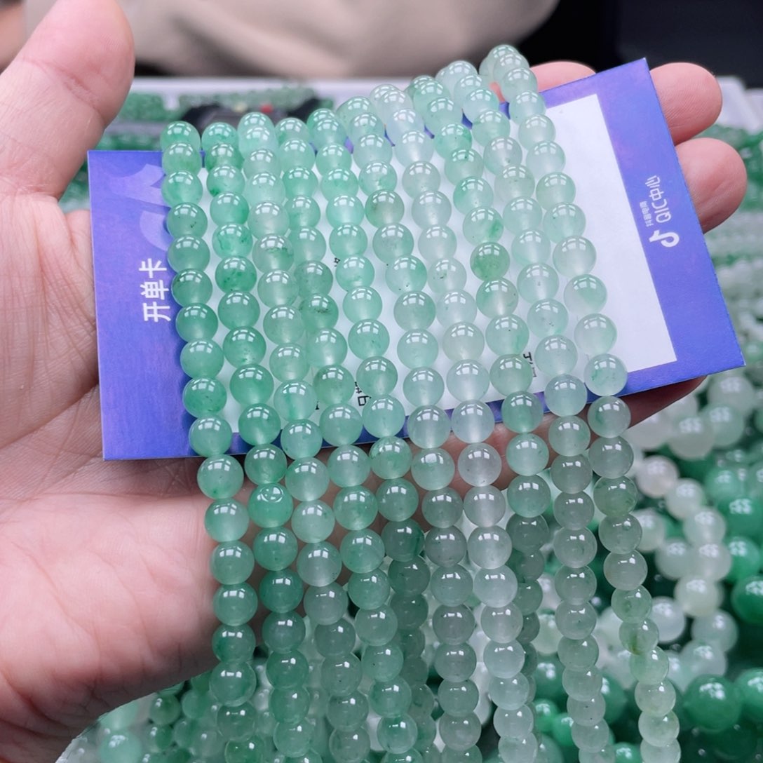 未镶嵌手串石英质玉（非洲翠）任选一条108颗