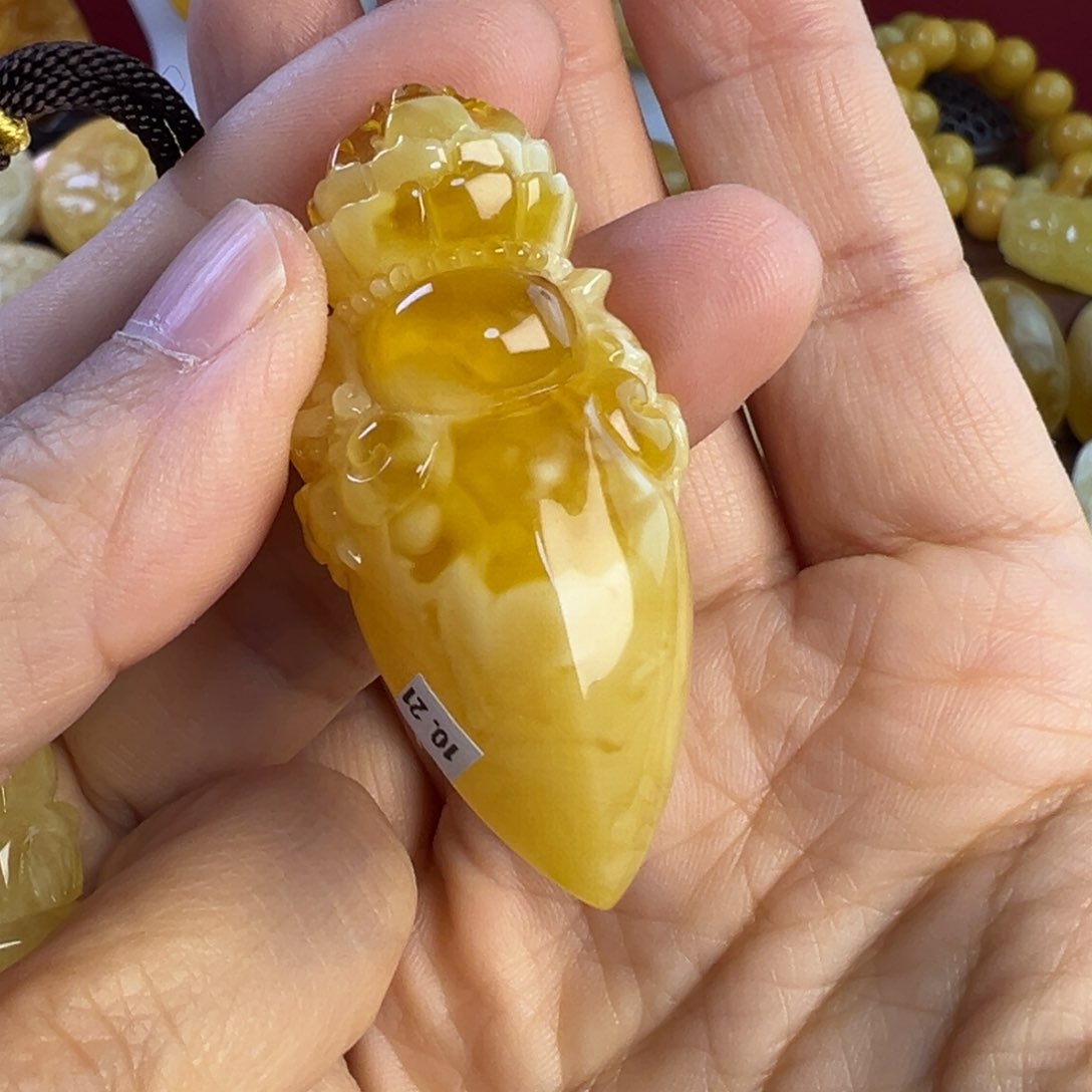 蜜蜡吊坠(不含链)未镶嵌