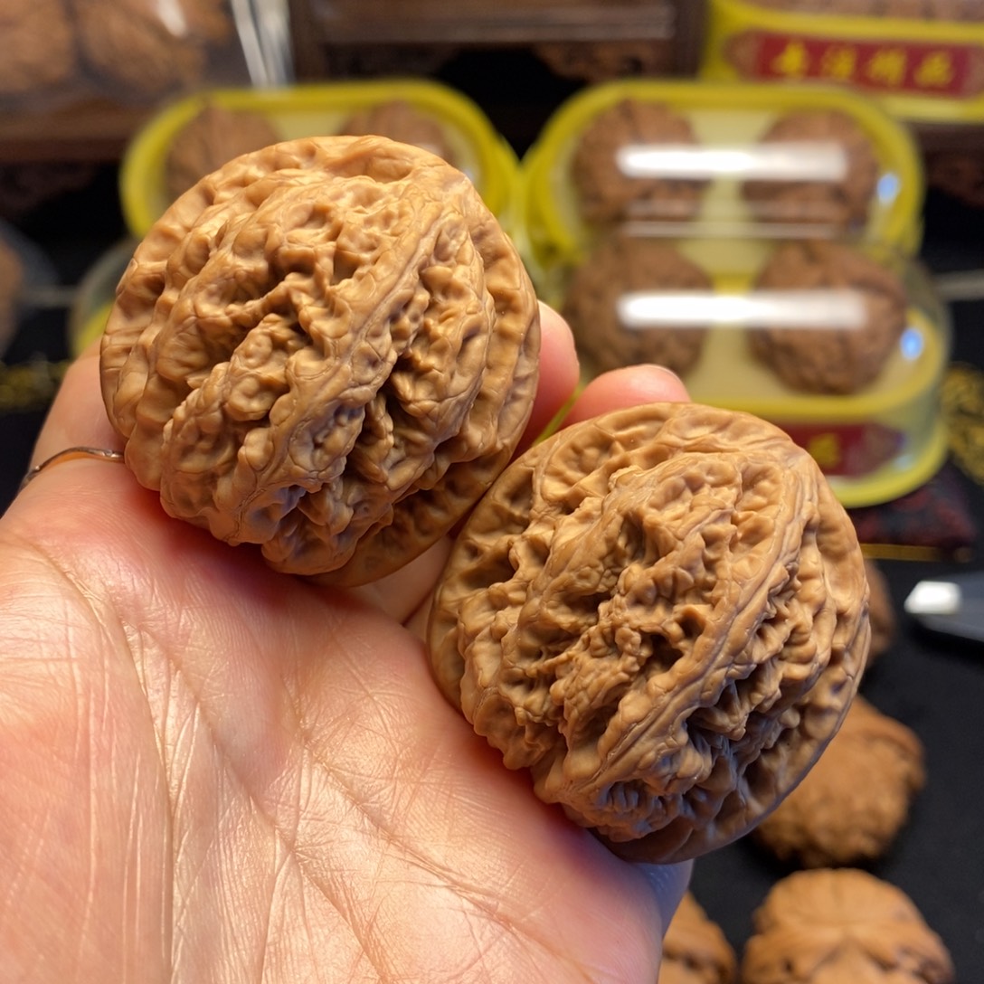 把件桃核大粗筋40