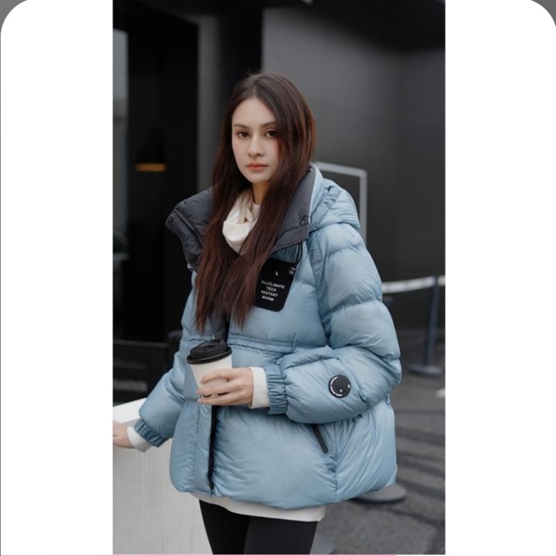 90白鸭绒服女短款设计师小众半透明羽绒服泡芙 超轻