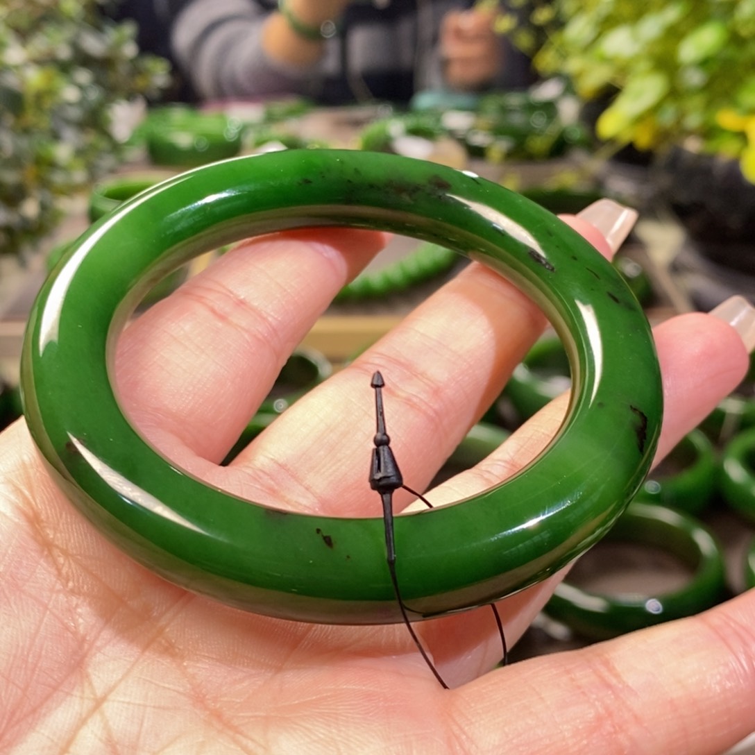 和田玉（碧玉）手镯未镶嵌