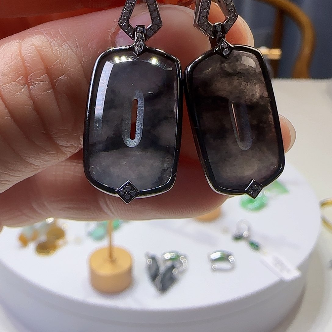 翡翠耳饰18K金镶嵌天然缅甸a货翡翠