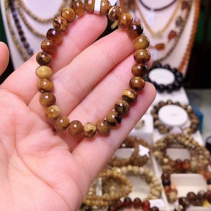 北***宸琥珀未镶嵌裸石抚顺琥珀8+306