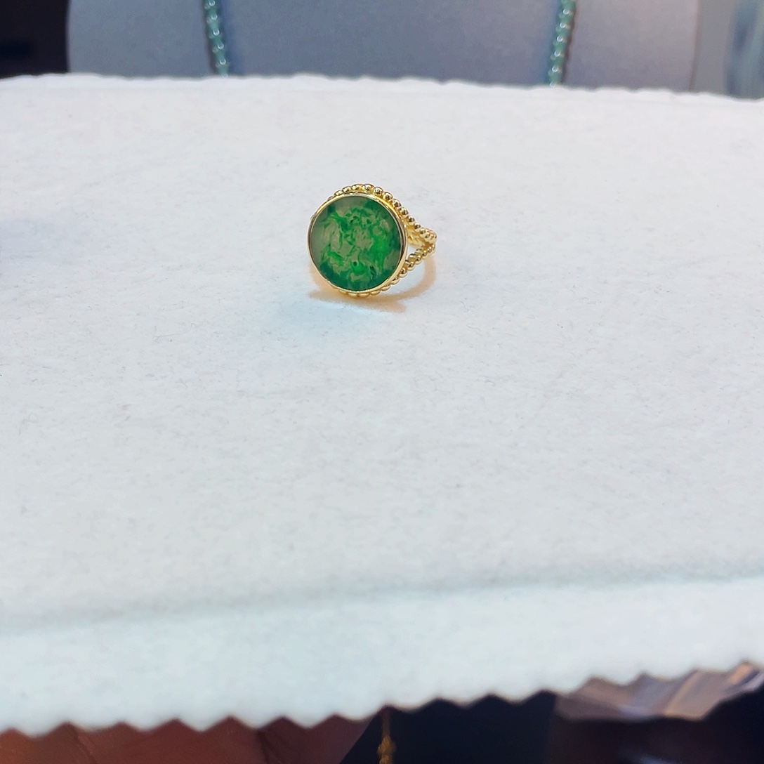 翡翠戒指未镶嵌戒指