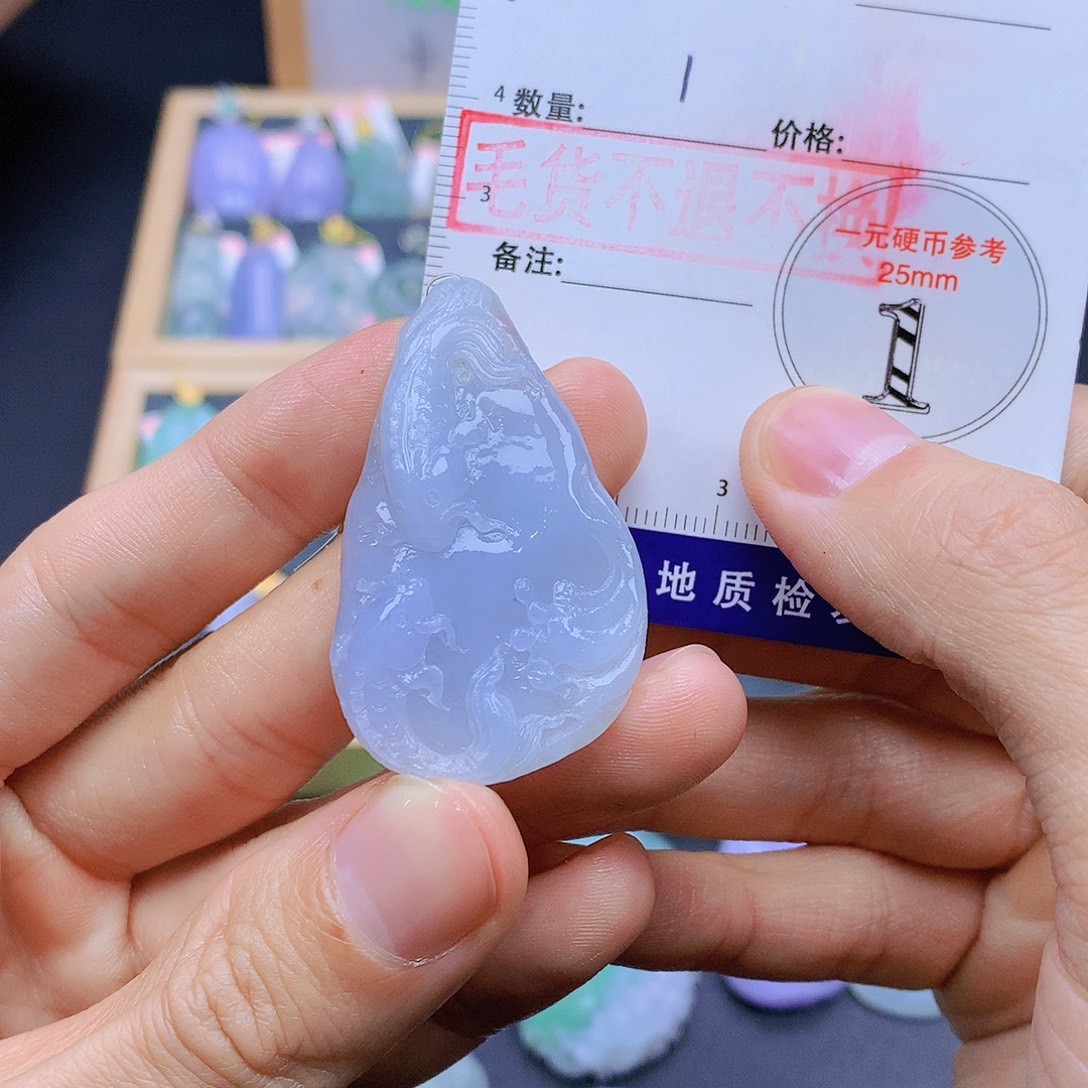 翡翠未镶嵌颈饰翡翠