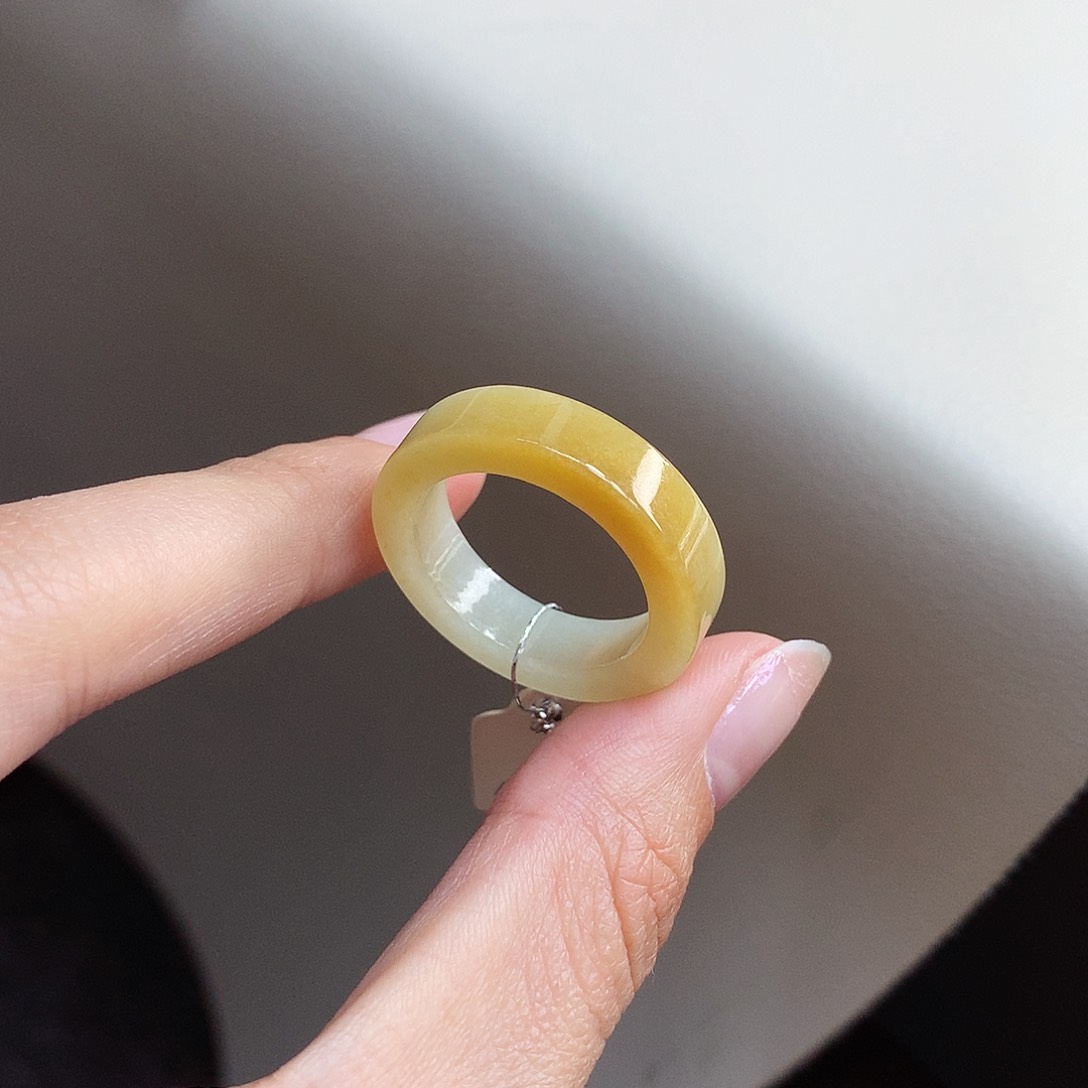 翡翠戒指未镶嵌23号