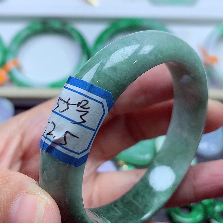 未镶嵌手镯翡翠翡翠