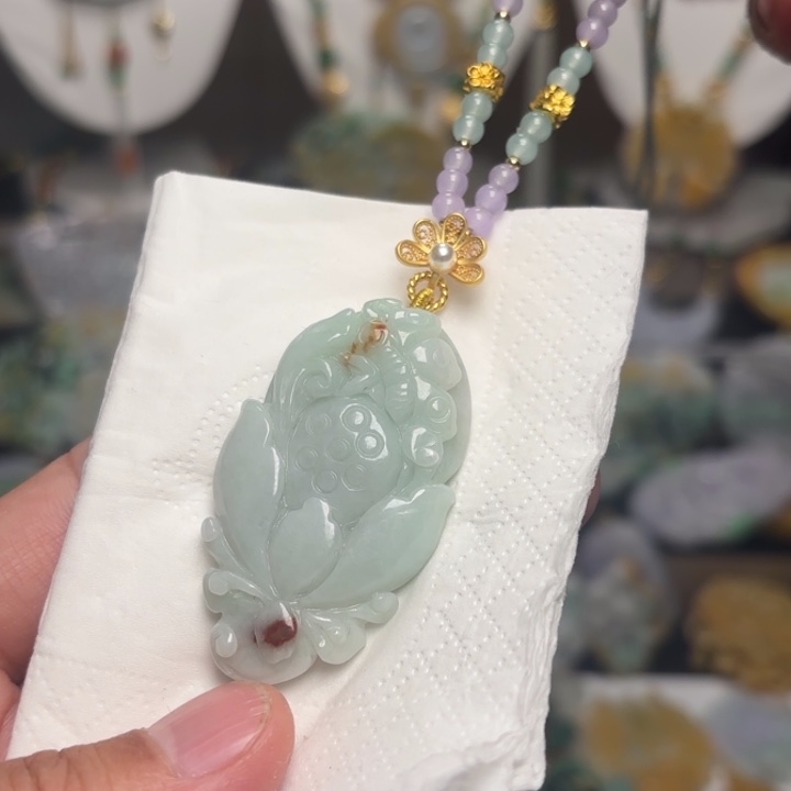 翡翠颈饰未镶嵌吊坠