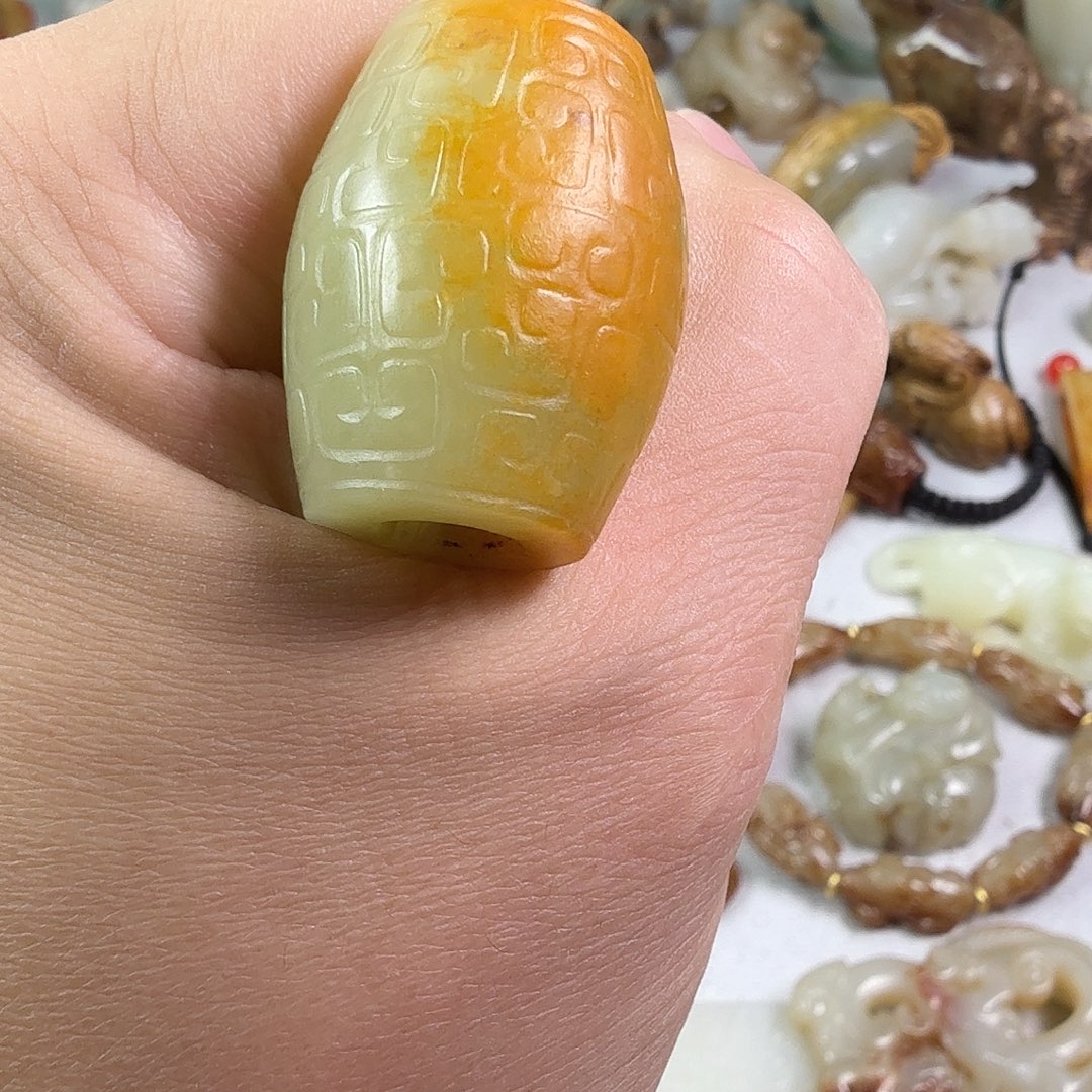 简***乐和田玉（糖玉）未镶嵌颈饰