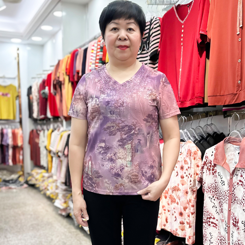 夏季中老年人妈妈冰丝小衫碎花短袖T恤女透气亲肤奶奶婆婆上衣服
