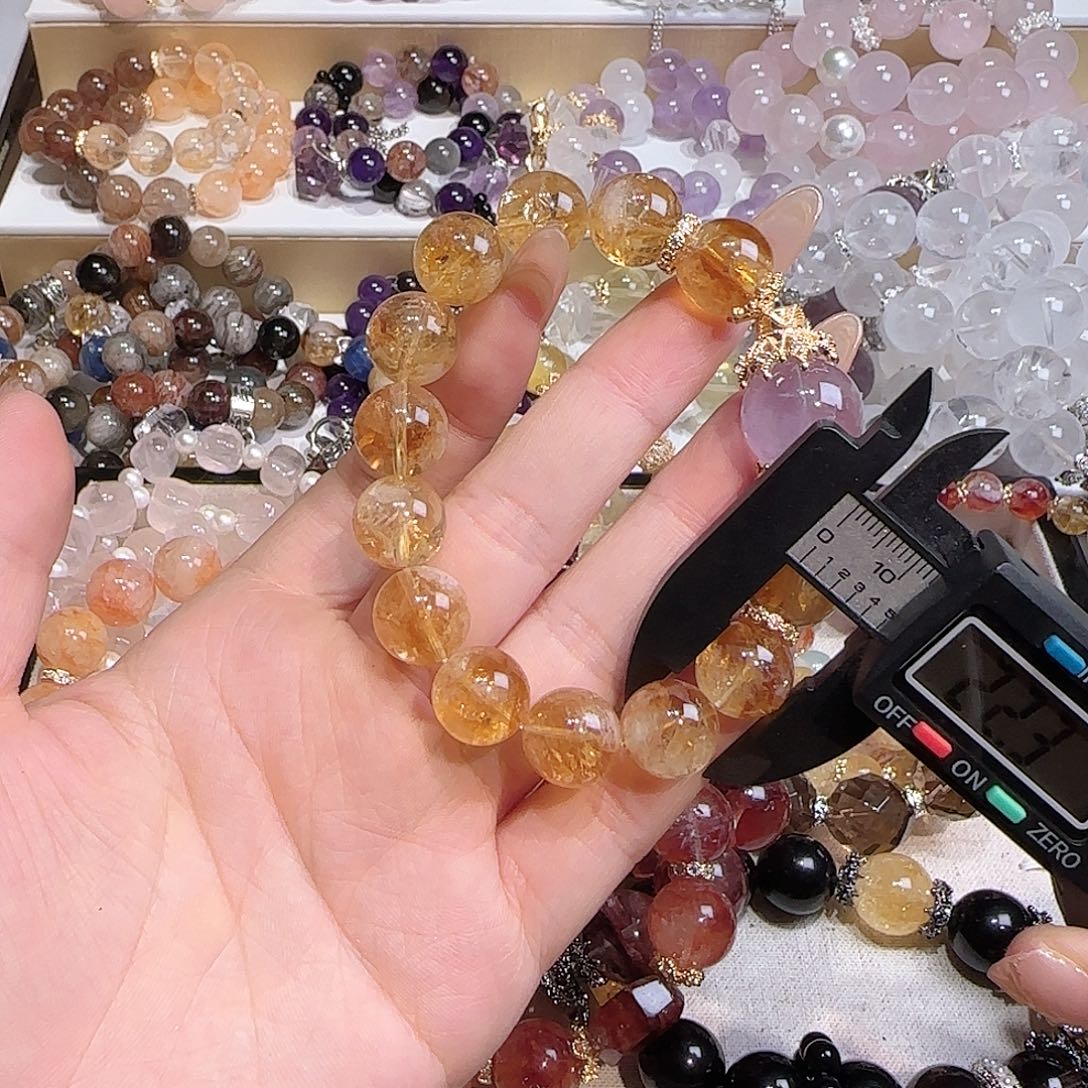 水晶手链未镶嵌吧