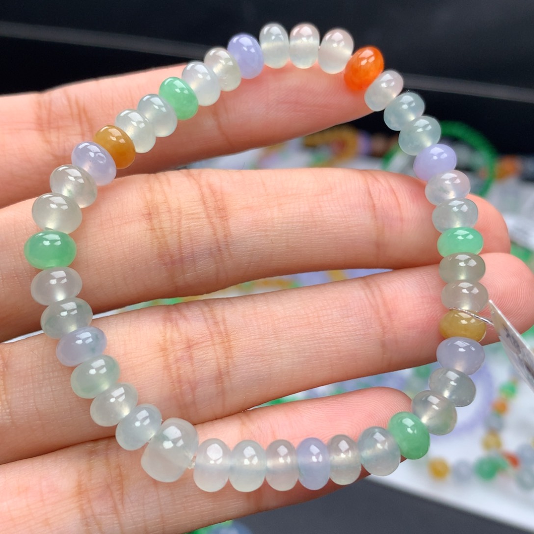 翡翠手链未镶嵌卡