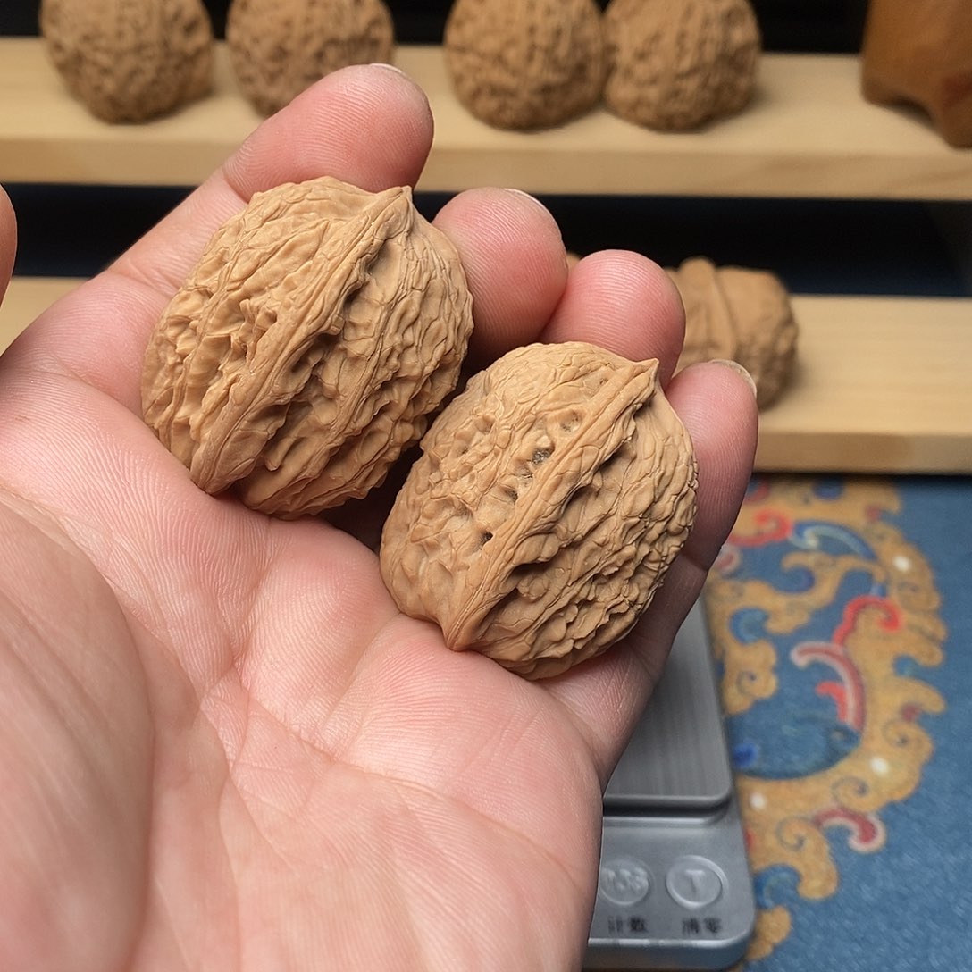 文玩核桃把件炮弹边36高41