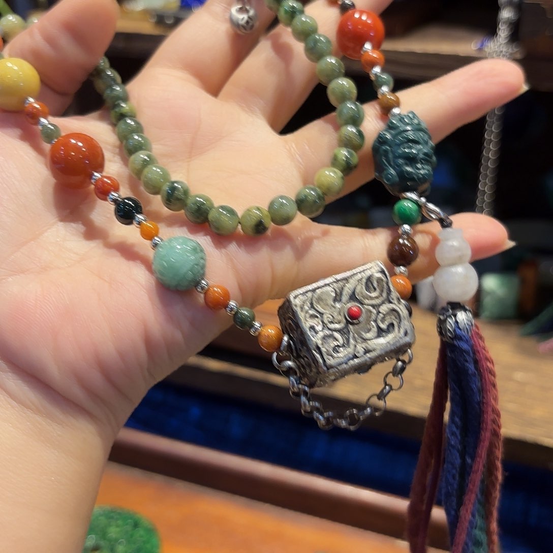 翡翠颈饰未镶嵌原创