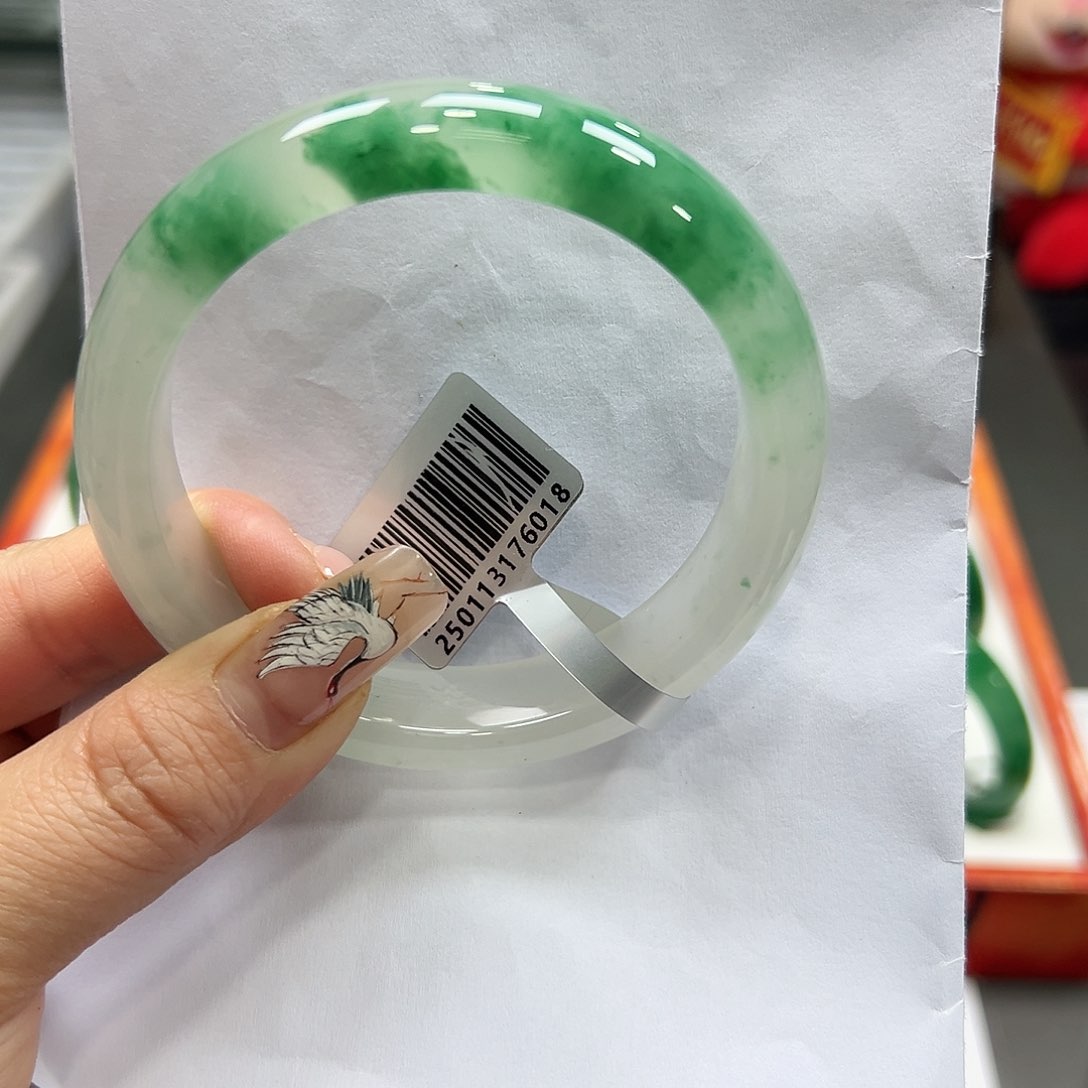 石英质玉手镯未镶嵌木****y