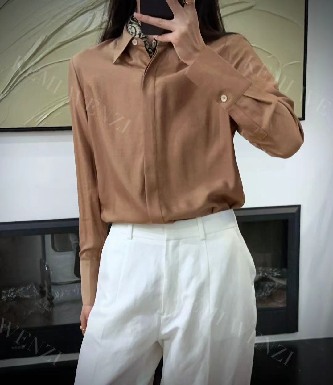 两色小翻领百搭衬衫