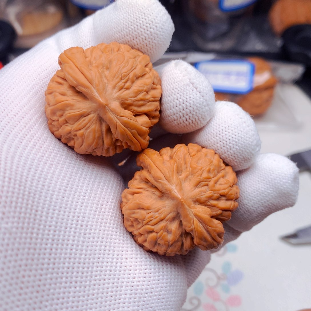 文玩核桃吊坠倚***丶莲花