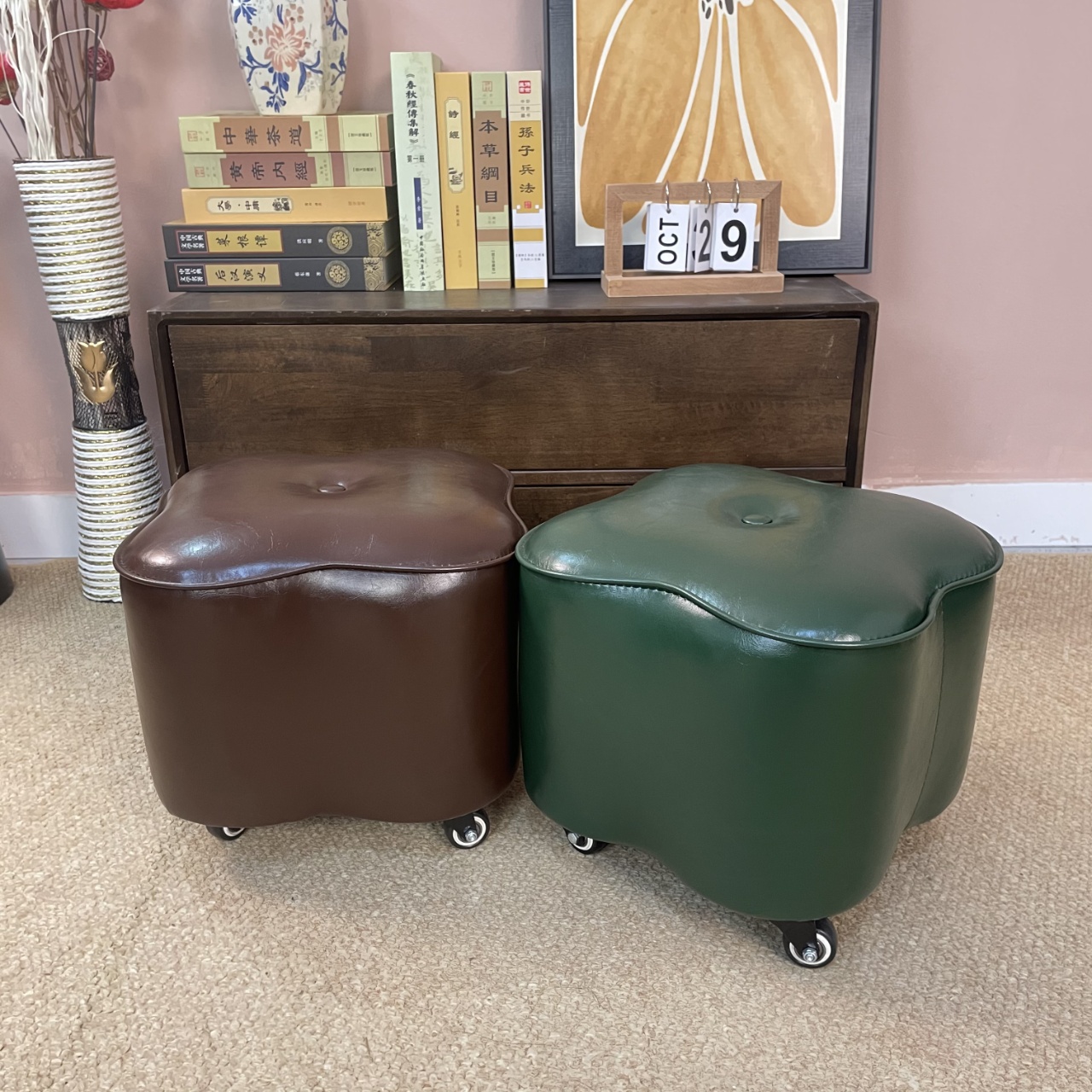 东林记实木皮质四叶草实木凳带轮家用客厅卧室脚凳沙发凳换鞋凳