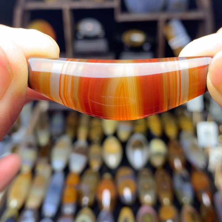 玛瑙/玉髓颈饰未镶嵌