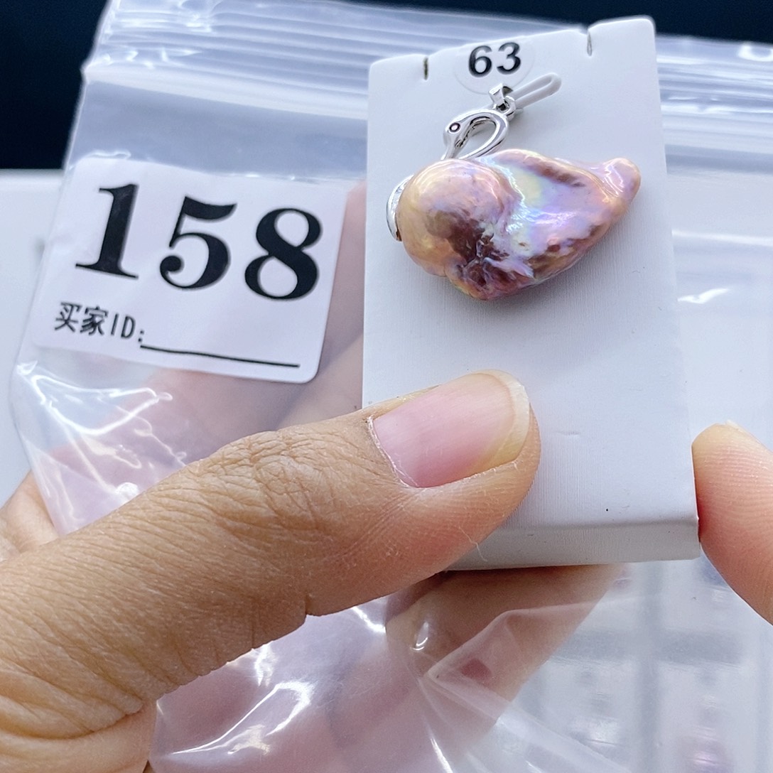 淡水珍珠钛钢颈饰