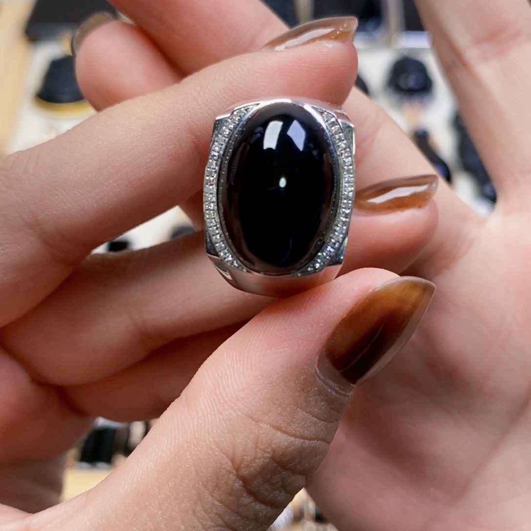 18K金镶嵌定制翡翠开***天墨翠