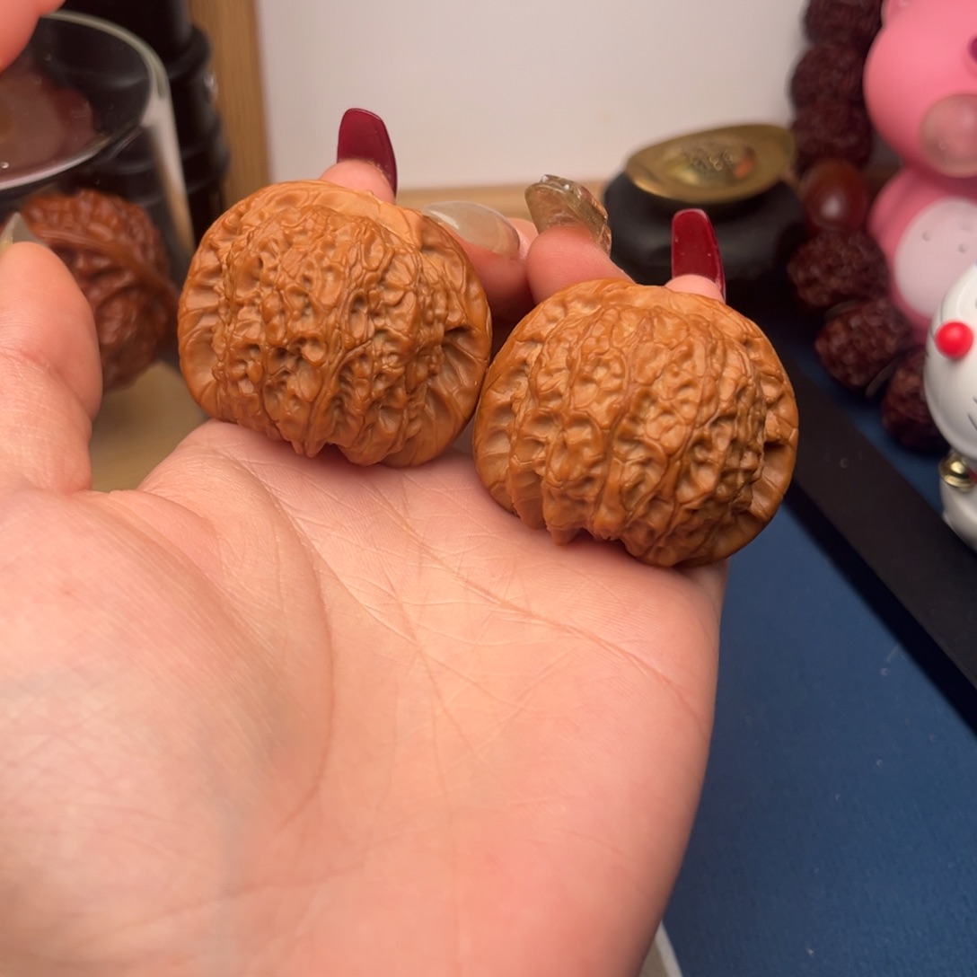 文玩核桃把件39血麒麟