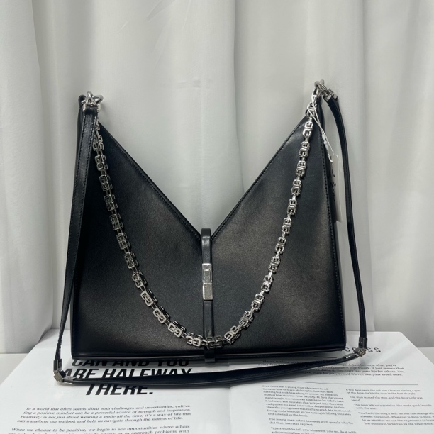 99新 Givenchy/纪梵希 纪梵希小号Cut Out链条手袋 27 cm x 2