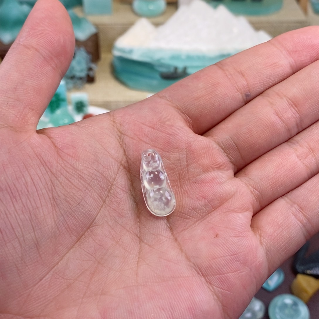 合金蛇纹石玉颈饰同**脚