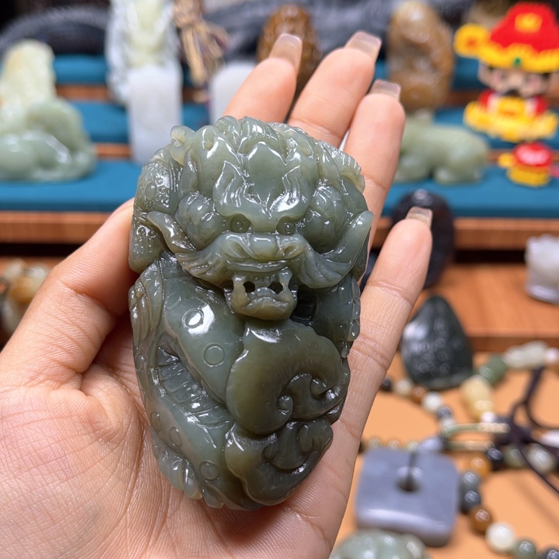 和田玉未镶嵌挂件没***界