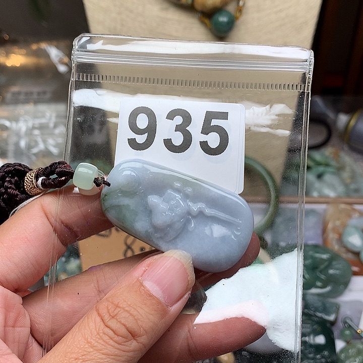 翡翠颈饰未镶嵌心**错翡翠